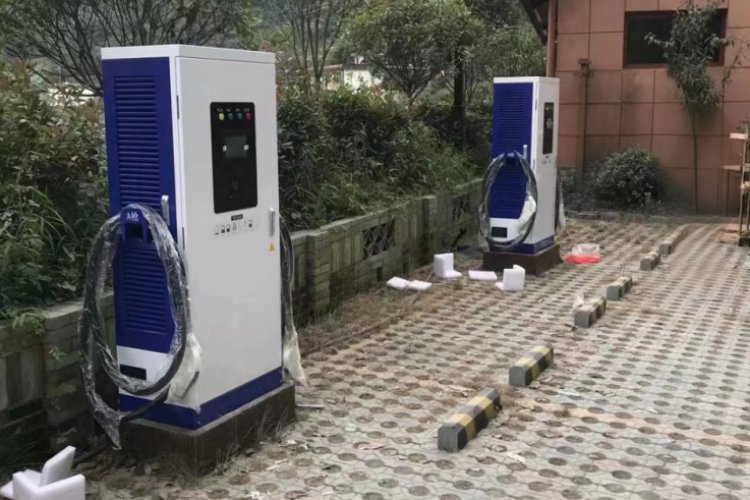 Gas Station EV Charger Case 3