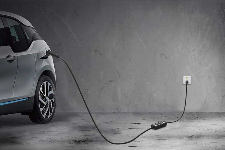 Portable EV charger unit