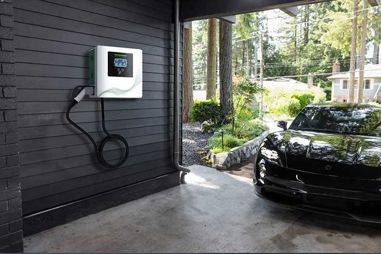 Private-family-garage
